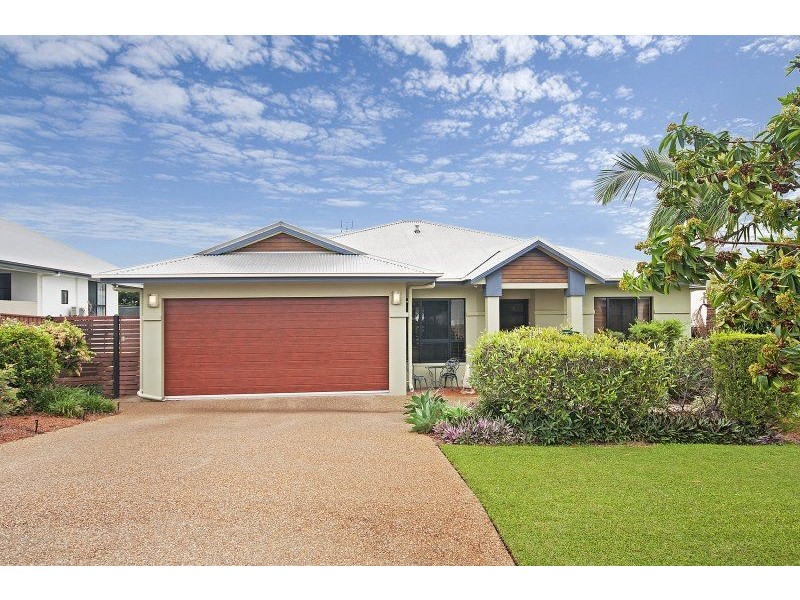 16 Helvellyn Street, Bushland Beach QLD 4818