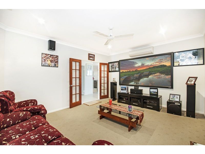 16 Helvellyn Street, Bushland Beach QLD 4818