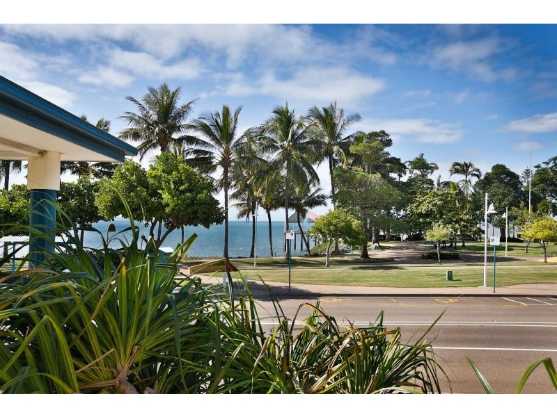 2/92 The Strand, North Ward QLD 4810