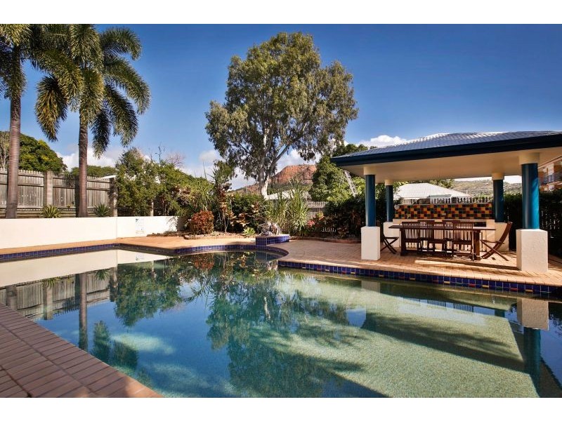 2/92 The Strand, North Ward QLD 4810