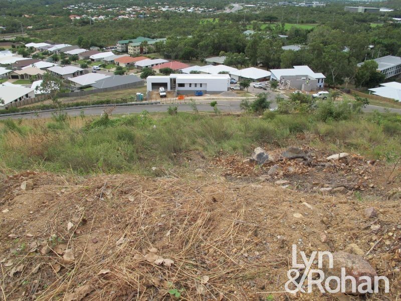 52 Windarra Avenue, Douglas QLD 4814