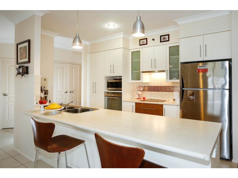 4 Oakmont Close, Kirwan QLD 4817