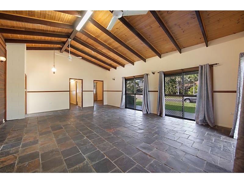 1 Larkspur Street, Annandale QLD 4814