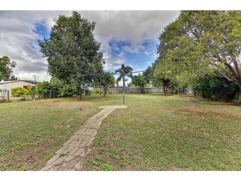 65 Merryl St, Rasmussen QLD 4815