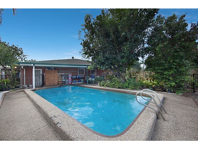 19 Farrell St, Kirwan QLD 4817