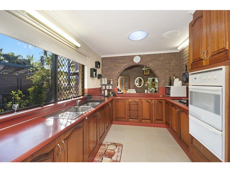 14 Sorrel Court, Bushland Beach QLD 4818