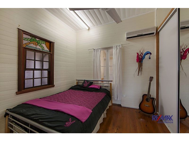 76 Carmody Street, Hermit Park QLD 4812