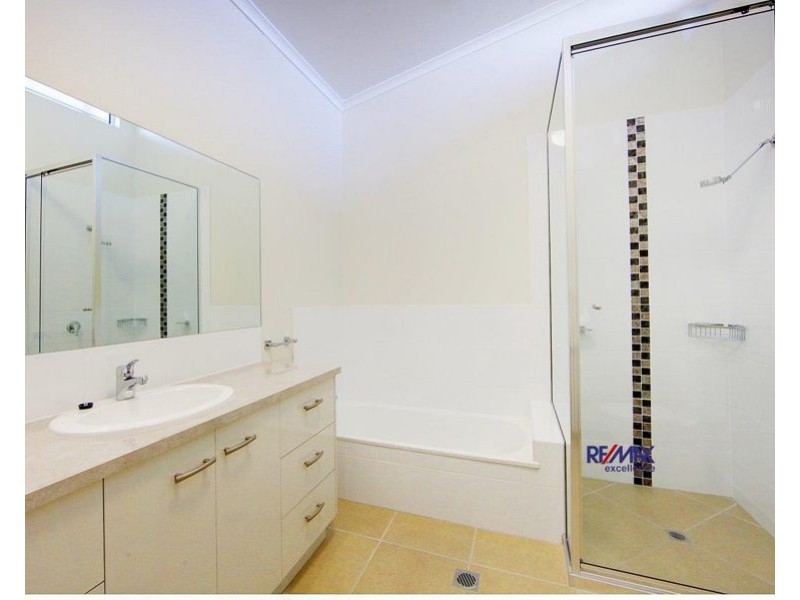 4/146 Eyre Street, North Ward QLD 4810