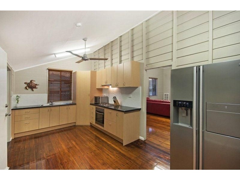 146 Perkins Street West, South Townsville QLD 4810