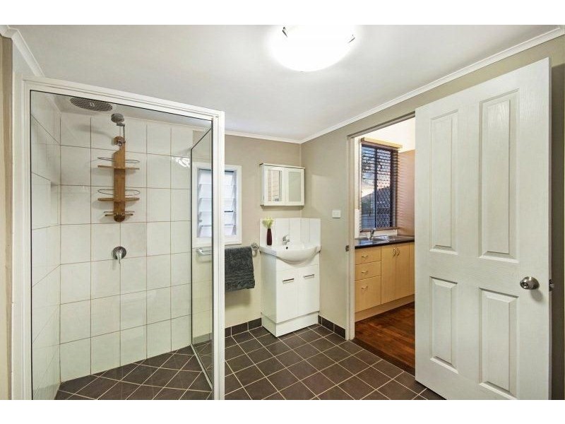 146 Perkins Street West, South Townsville QLD 4810