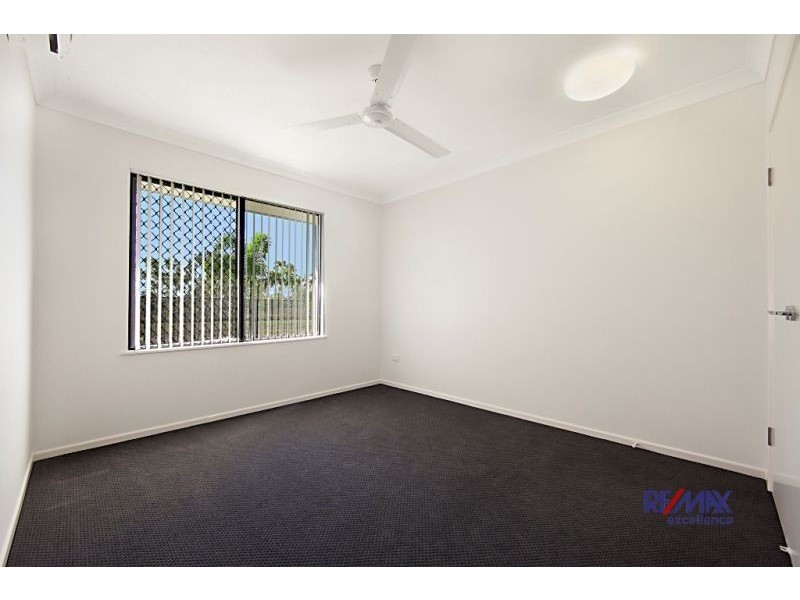 18 Hillock Street, Bushland Beach QLD 4818