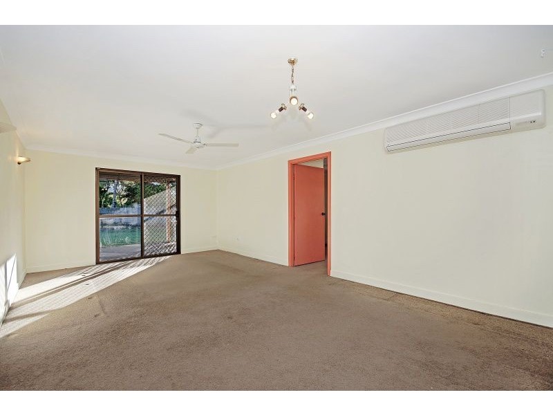 5 Bunya Street, Bushland Beach QLD 4818