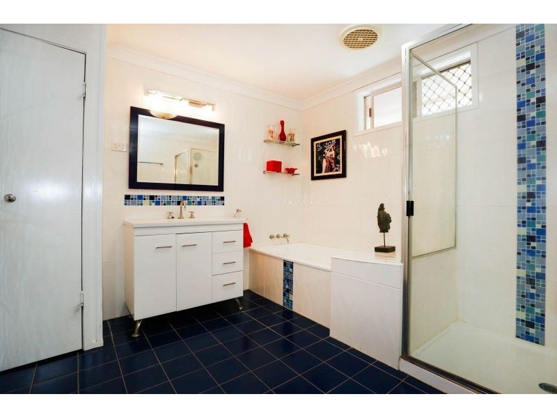 17 Silkwood, Kirwan QLD 4817