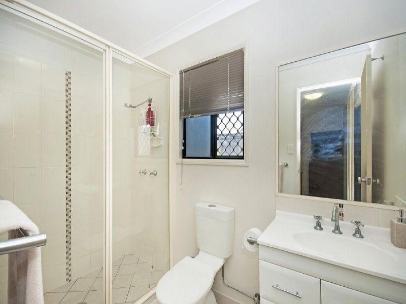 5 Mariala Court, Bushland Beach QLD 4818