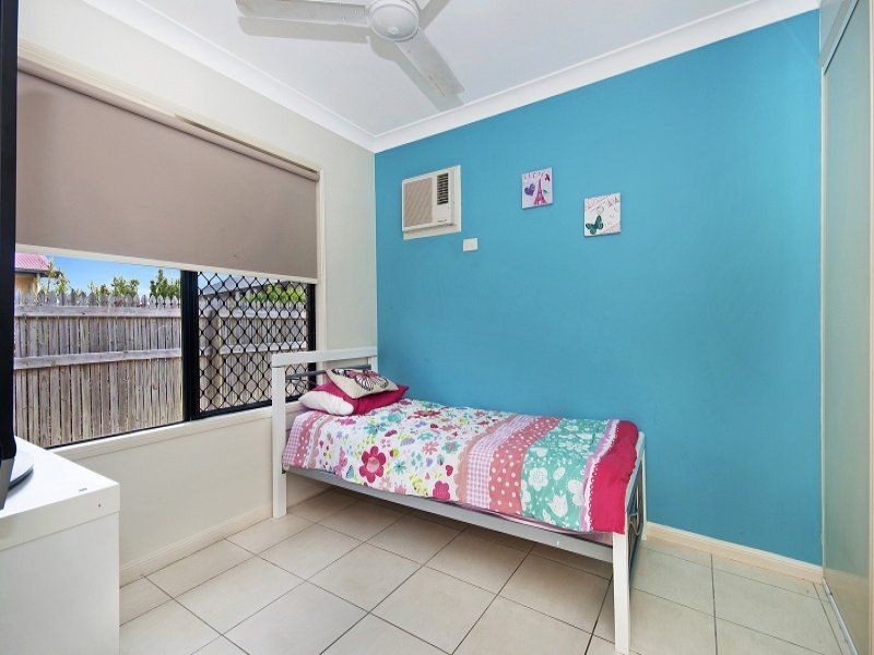 5 Mariala Court, Bushland Beach QLD 4818