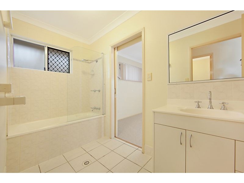 6 Tartan Place, Rasmussen QLD 4815