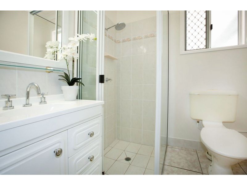 33 Nettleton Street, Mount Louisa QLD 4814