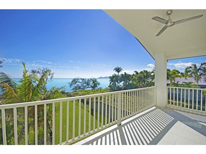 40 Waterview Drive, Bushland Beach QLD 4818
