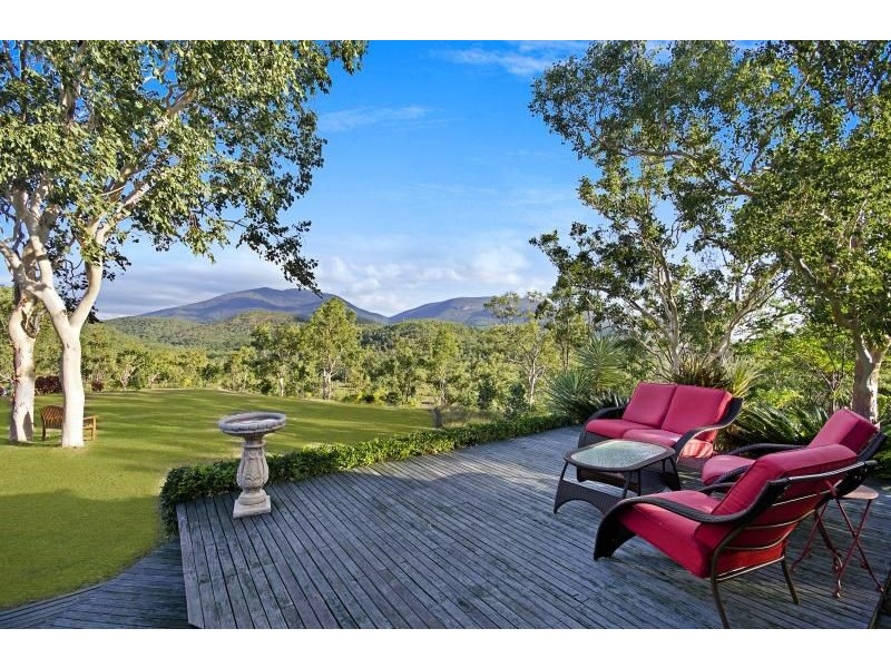 4 Hancock Road, Alligator Creek QLD 4816