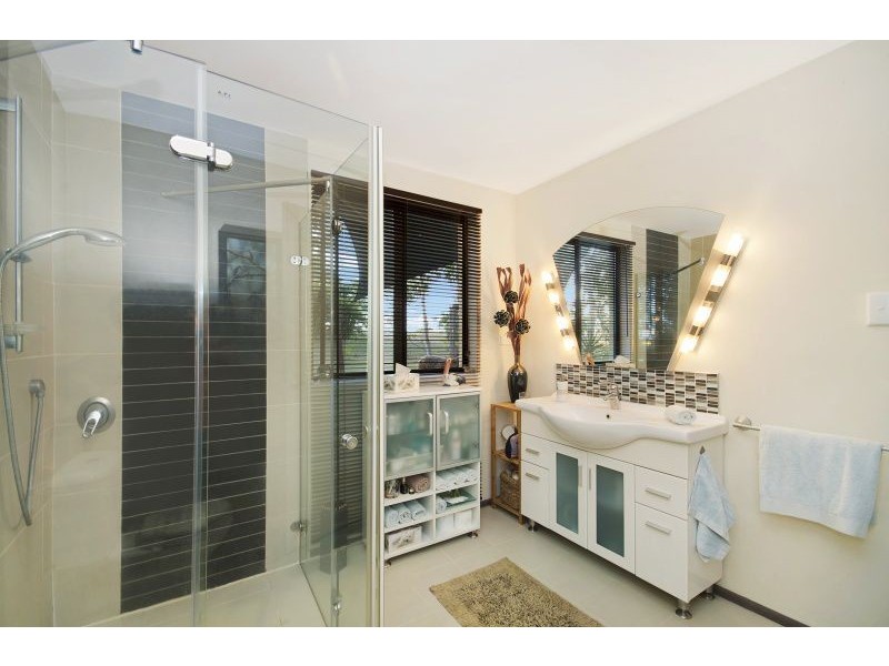 4 Hancock Road, Alligator Creek QLD 4816