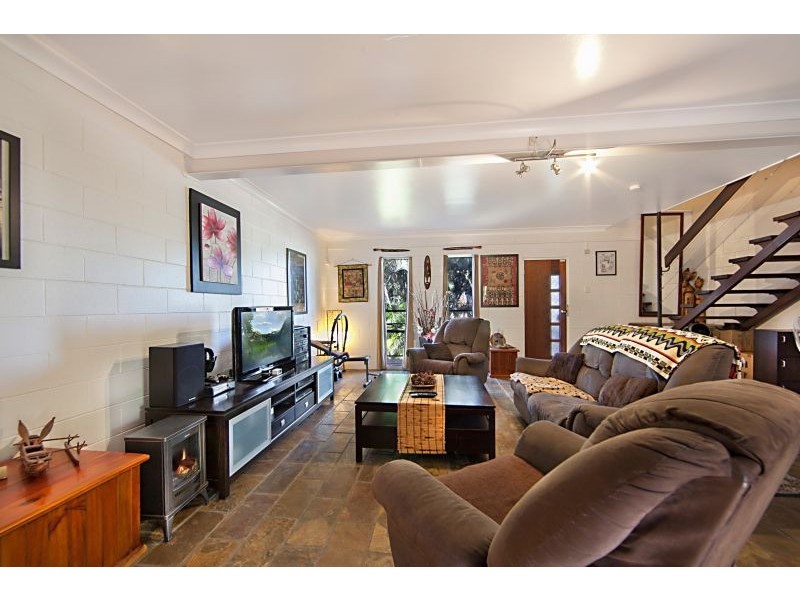 47 Banfield Drive, Mount Louisa QLD 4814