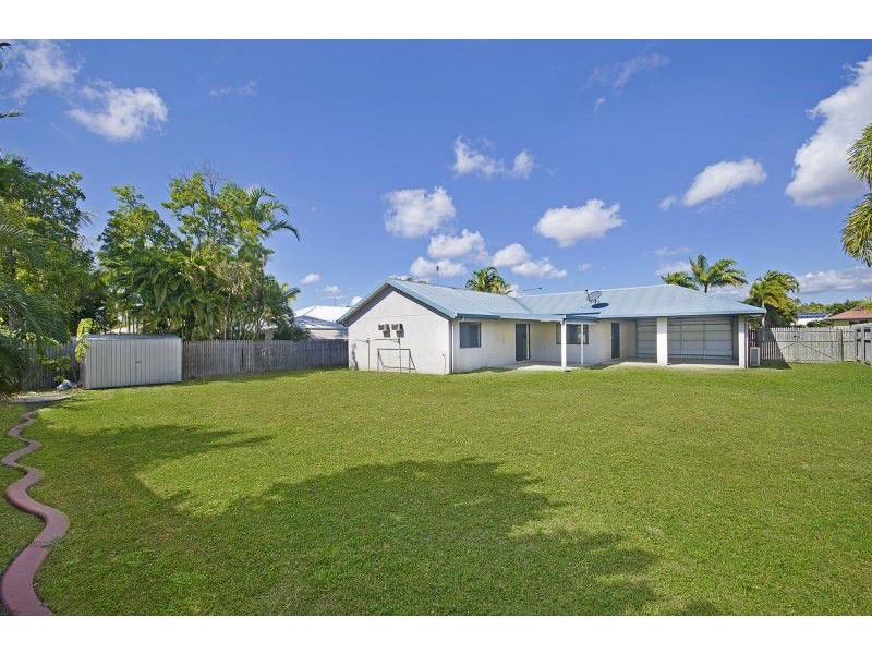 12 Mendi Drive, Bushland Beach QLD 4818