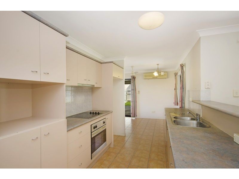 12 Mendi Drive, Bushland Beach QLD 4818