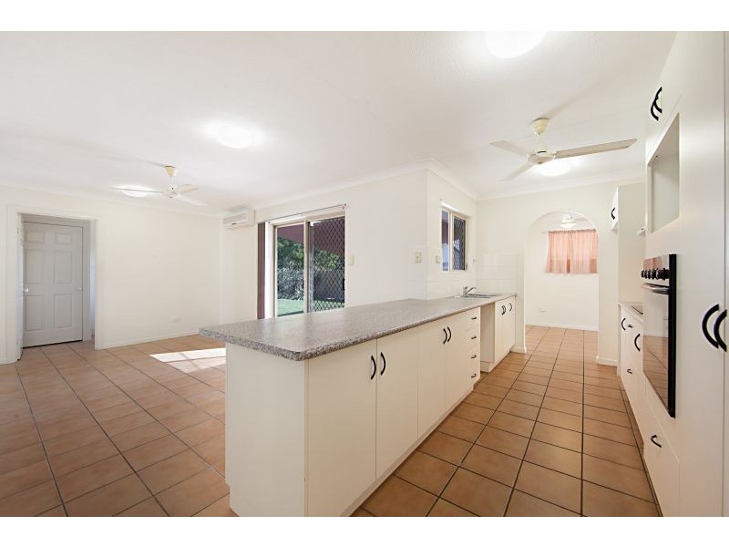 3 Hathaway Court, Kelso QLD 4815