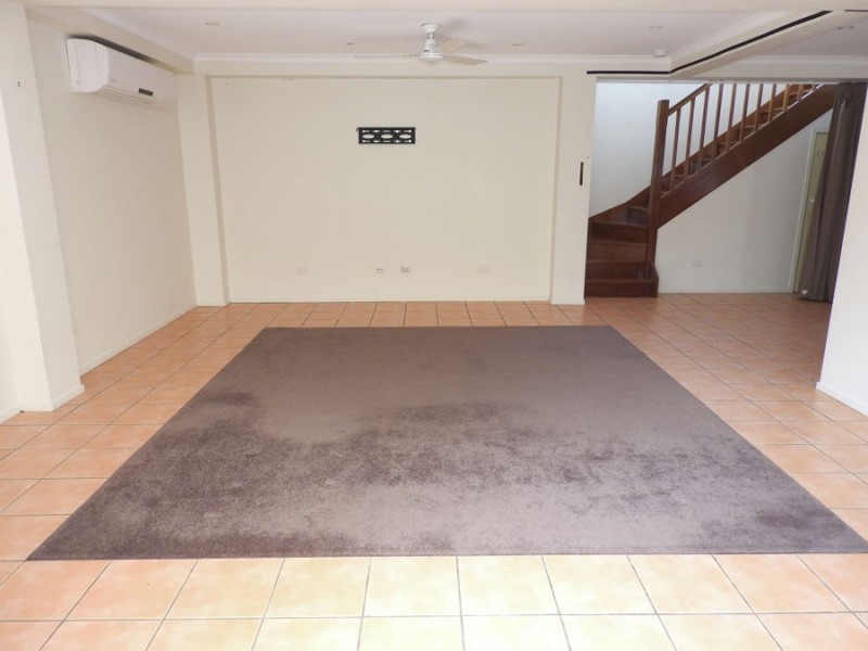 19 Mount Louisa Drive, Mount Louisa QLD 4814