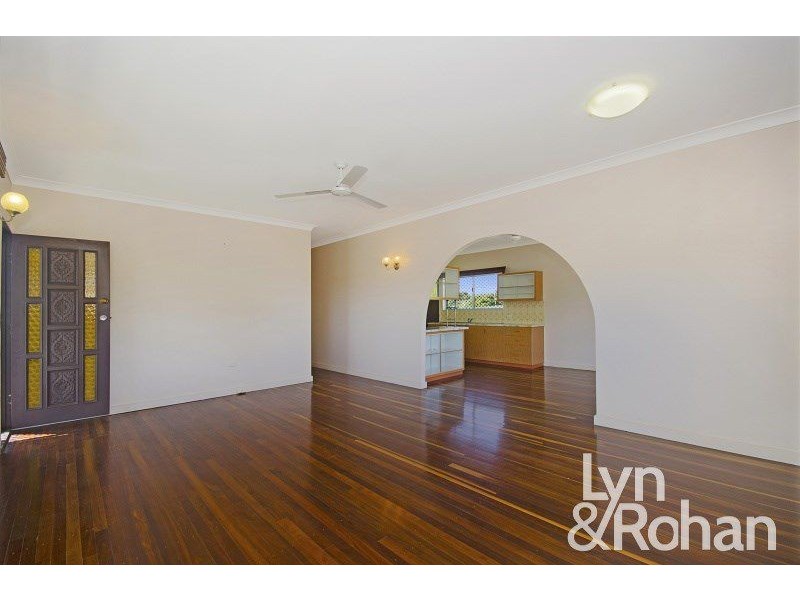 54 Grosvenor Street, Pimlico QLD 4812