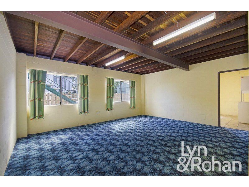 54 Grosvenor Street, Pimlico QLD 4812