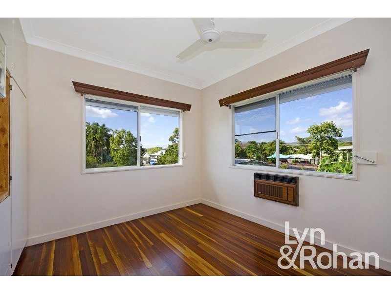 54 Grosvenor Street, Pimlico QLD 4812