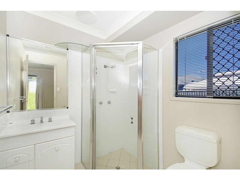 6 Henning Court, Bushland Beach QLD 4818