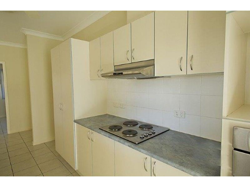 24 Elphinstone Dr, Kirwan QLD 4817