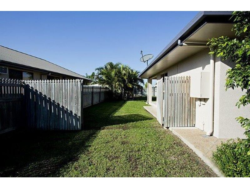 24 Elphinstone Dr, Kirwan QLD 4817