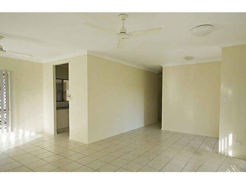 24 Elphinstone Dr, Kirwan QLD 4817