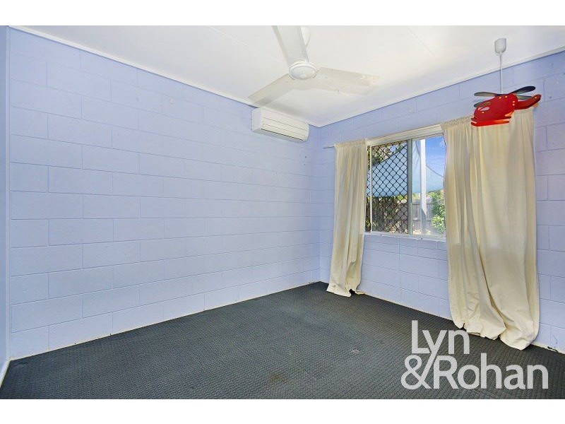 1 Yarai Court, Mount Louisa QLD 4814