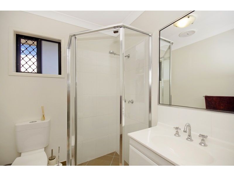 20 Hillock Crescent, Bushland Beach QLD 4818