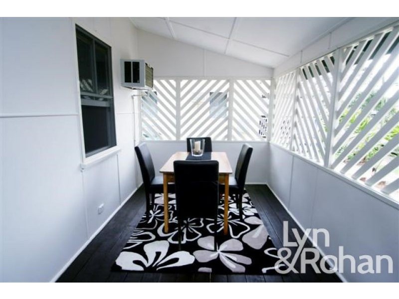 24 Hubert Street, South Townsville QLD 4810