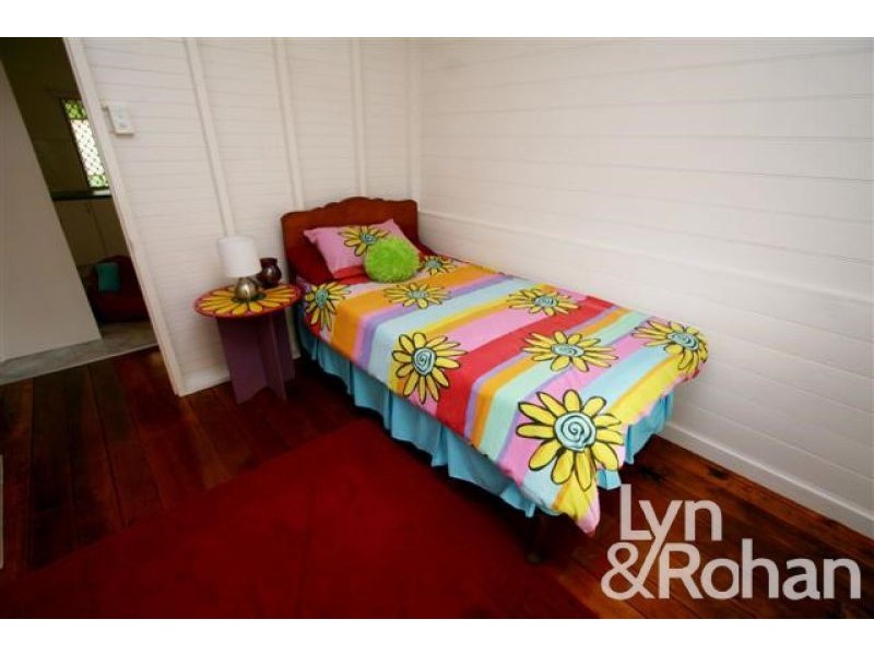 24 Hubert Street, South Townsville QLD 4810