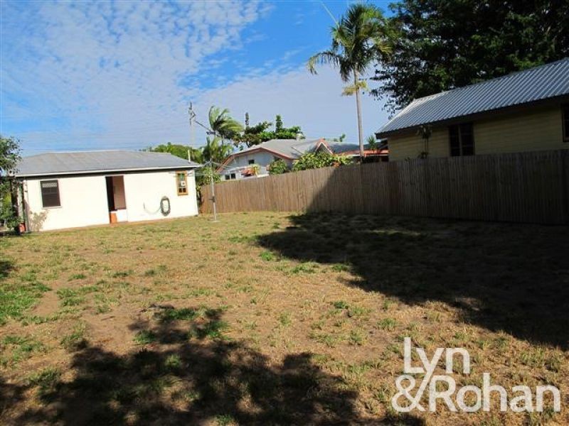 24 Hubert Street, South Townsville QLD 4810