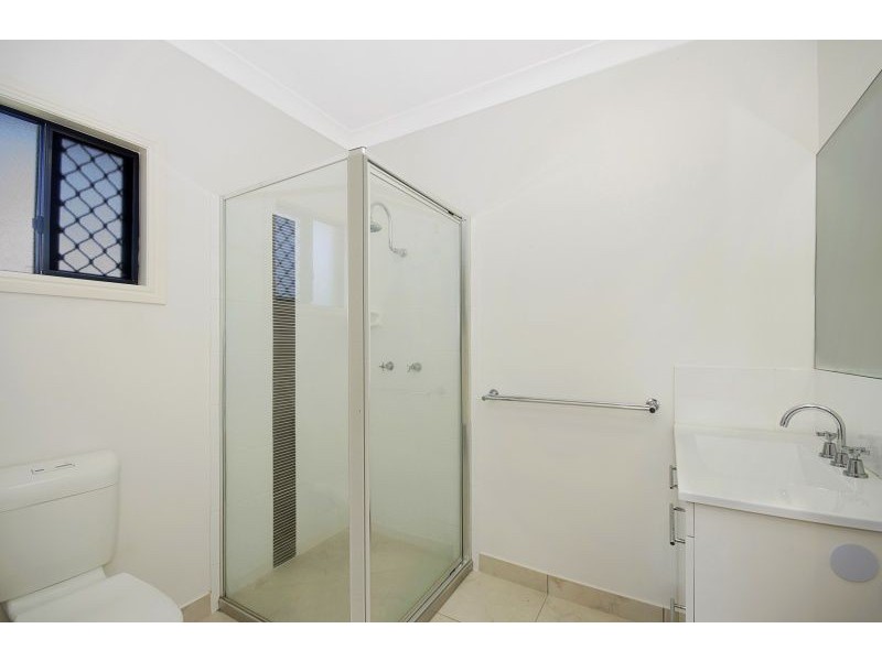 24 Dugong Court, Bushland Beach QLD 4818