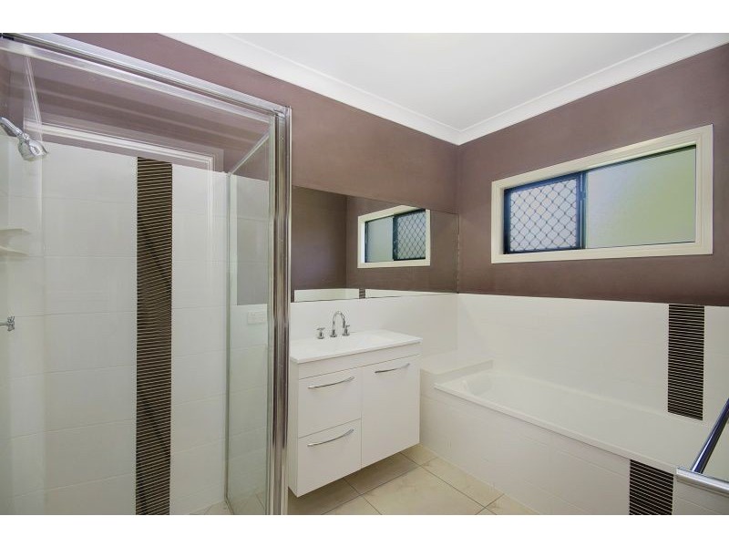 24 Dugong Court, Bushland Beach QLD 4818