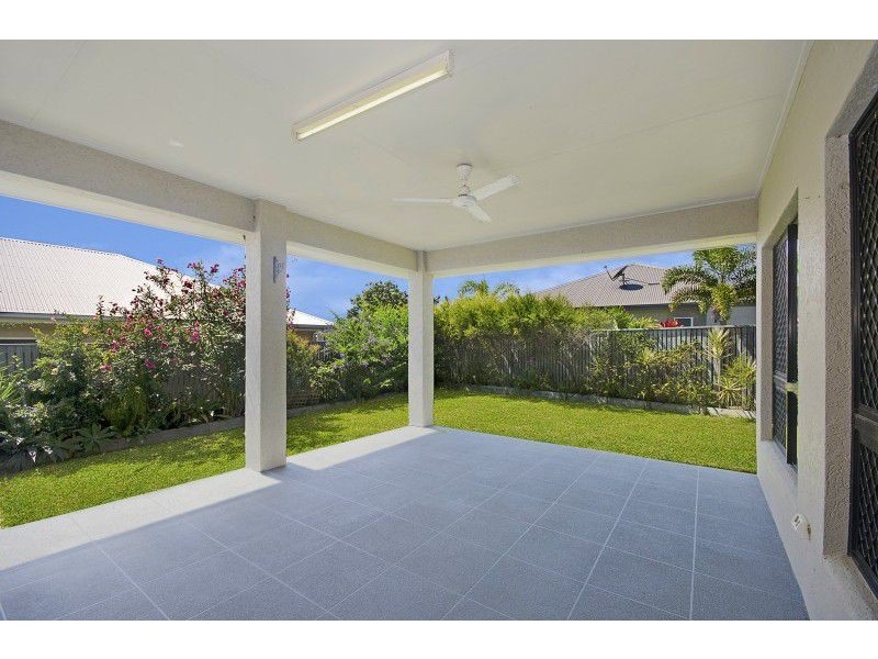24 Dugong Court, Bushland Beach QLD 4818