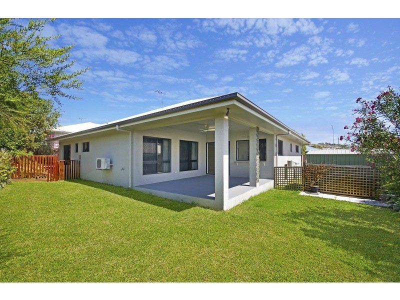 24 Dugong Court, Bushland Beach QLD 4818