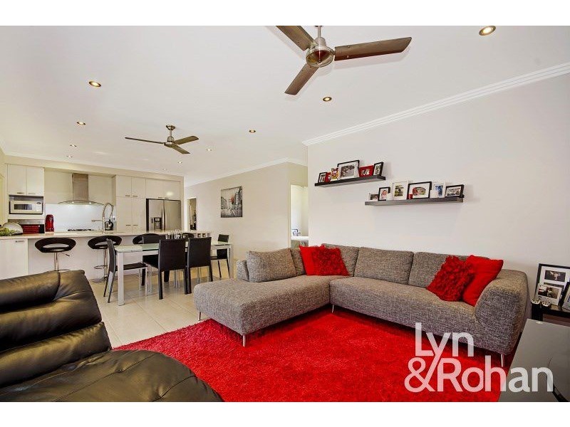 6 Batiki Circuit, Burdell QLD 4818