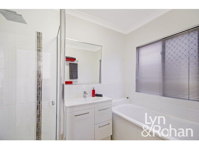 6 Batiki Circuit, Burdell QLD 4818