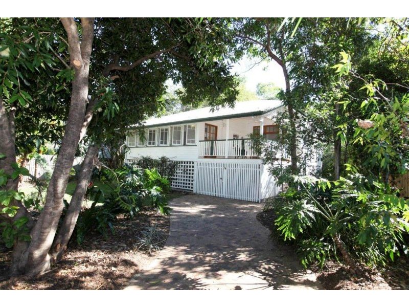 17 Mango Avenue, Mundingburra QLD 4812