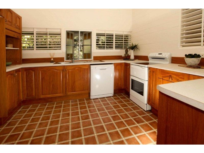 17 Mango Avenue, Mundingburra QLD 4812