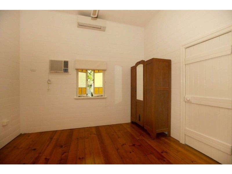 17 Mango Avenue, Mundingburra QLD 4812